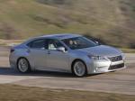 Lexus ES300h 2012 года